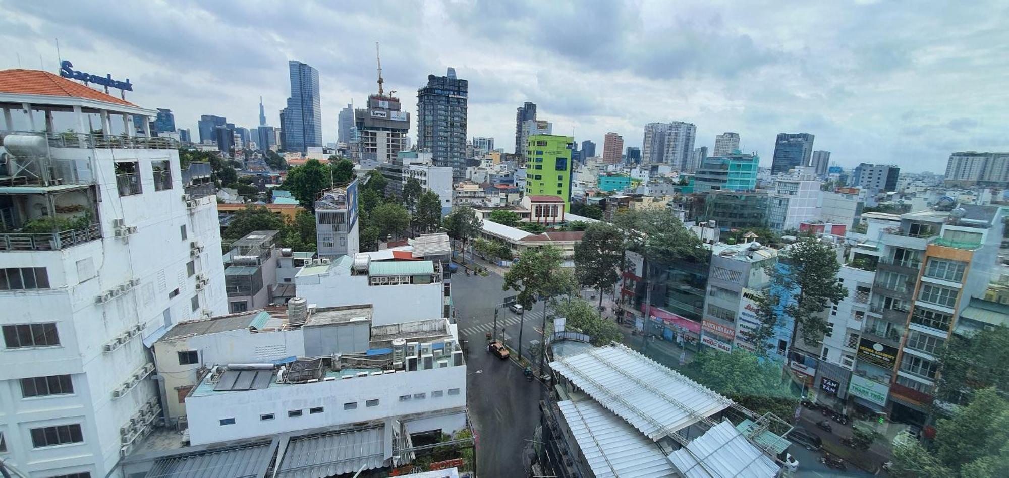 Gemini Saigon & Apartamento *